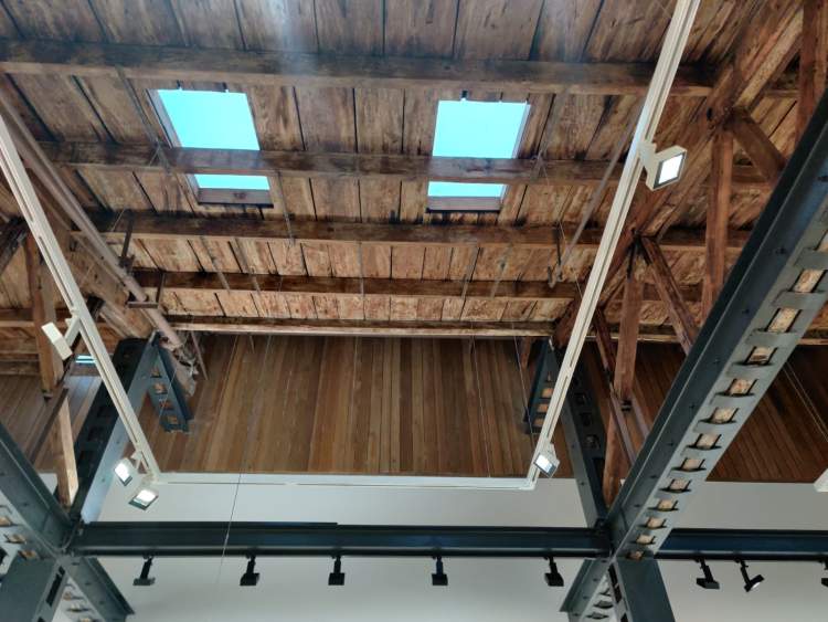 从村上隆到麦克·莱登，别错过外滩这家“宝藏画廊”|魔都小众美术馆