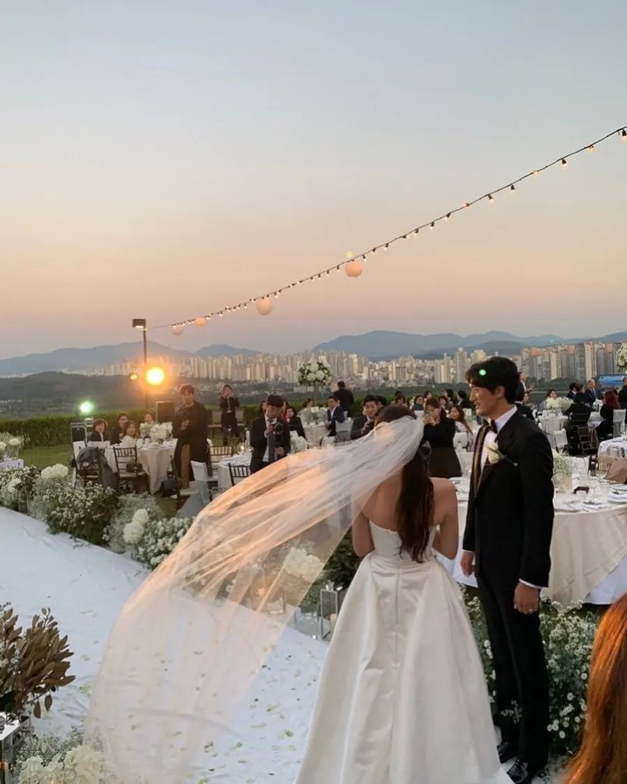 权志龙的家人怎么看权志龙,权志龙的家庭条件