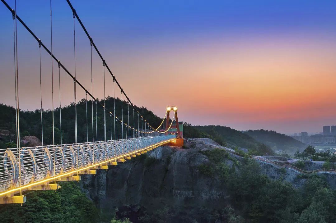 义乌藏着一个乡村版“迪士尼乐园”，村民年年领分红