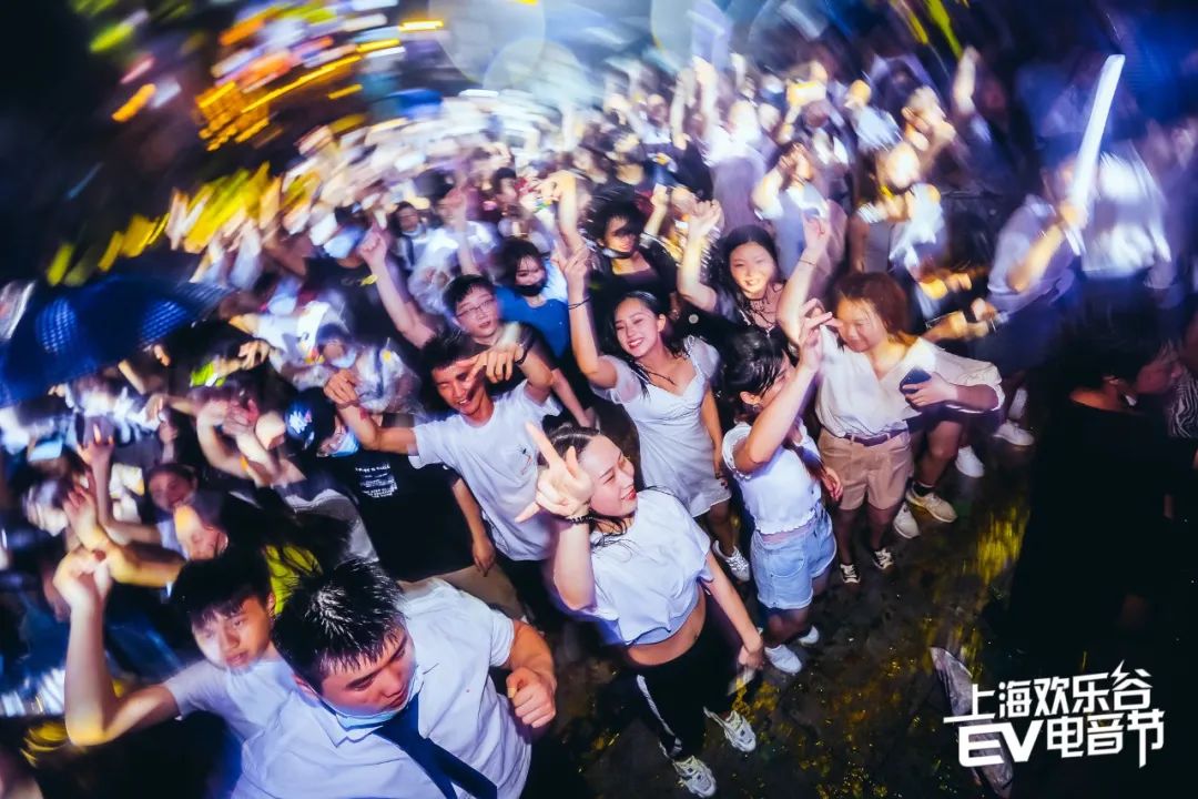 蹦迪劲爆电音现场,蹦迪劲爆最嗨版电音100首