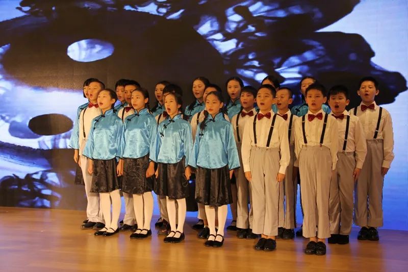 网红小黄鸭异常火爆,最网红小黄鸭