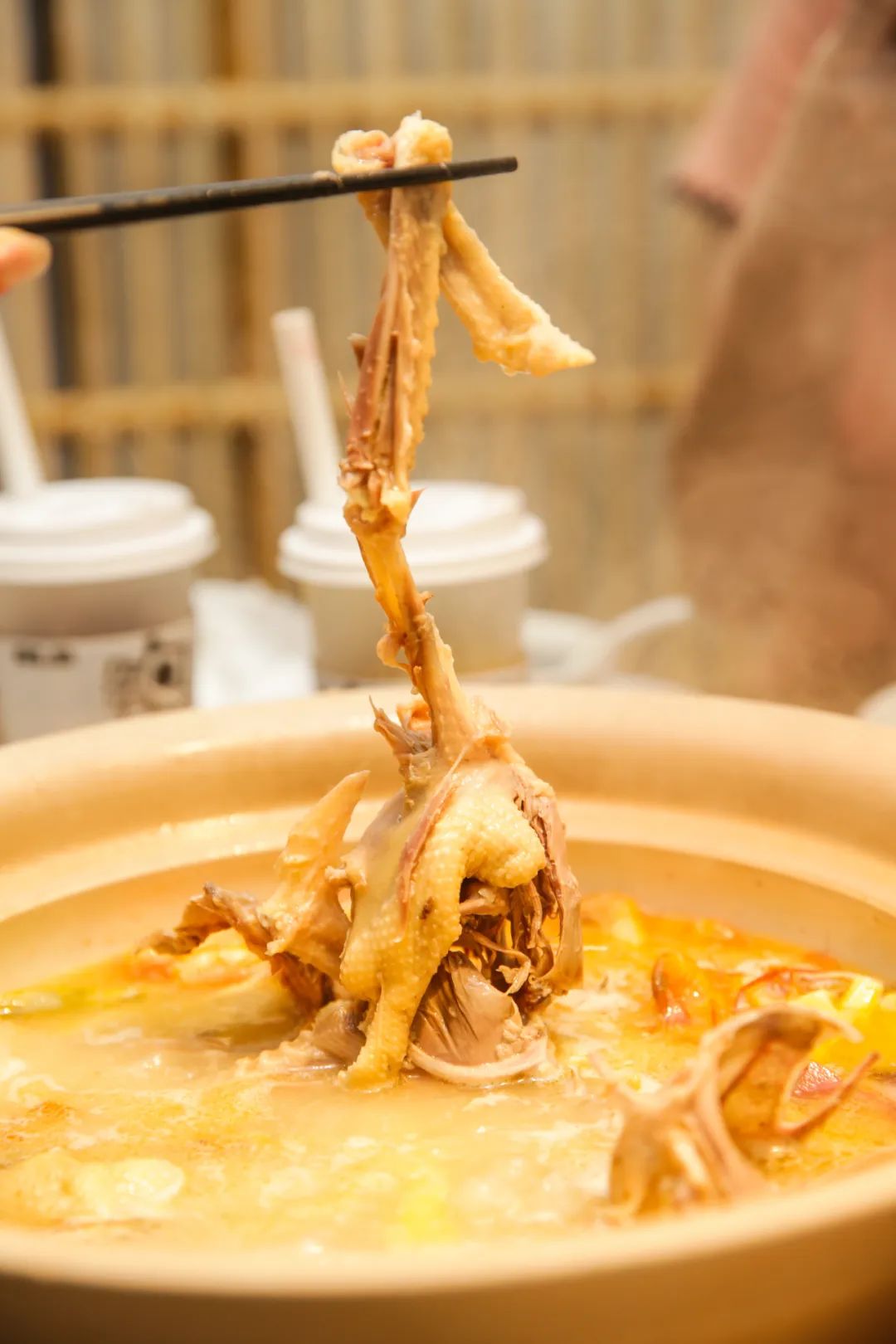 伏天吃鸭！这原汁原味神仙老鸭汤，地道杭州鸭煲味！还能外送到家！赶紧来一碗吧