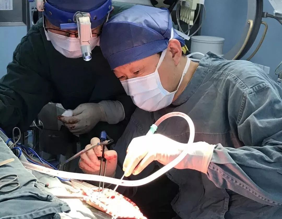 【专家在身边】“一触即发”的痛，她已10多年没有笑过……这病为何久治不愈？