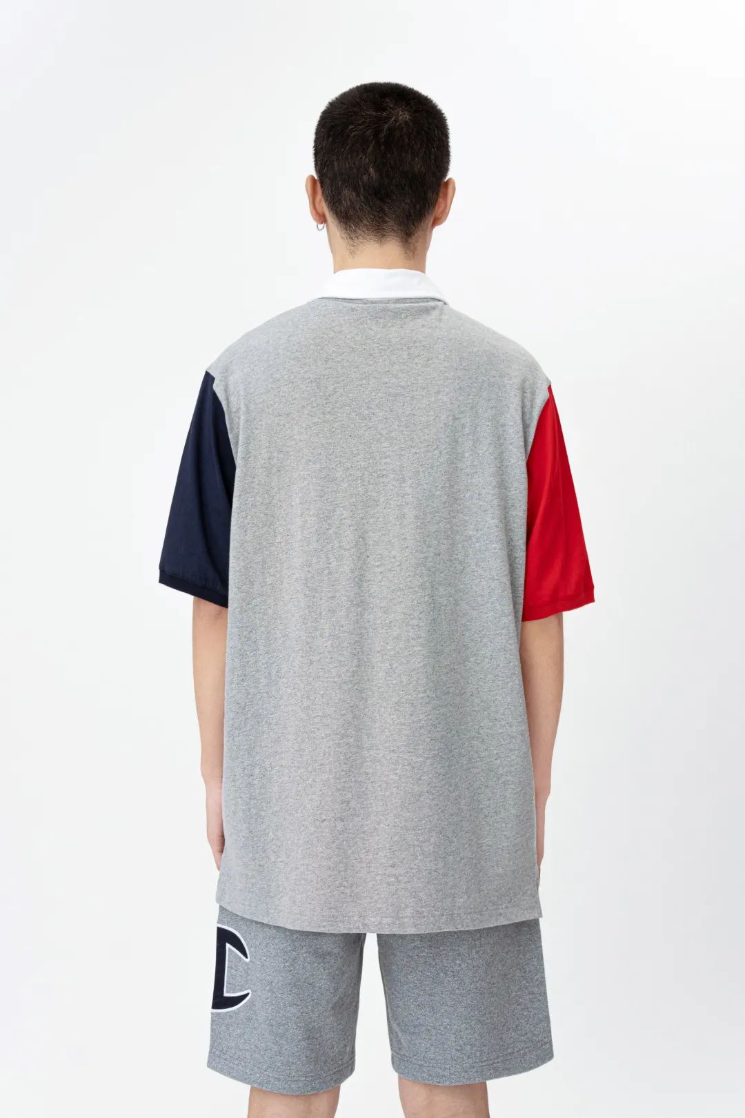 5款全新ChampionT恤将在得物App线上独家发售