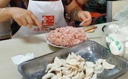 对食材要有匠心精神,对食材充满敬畏感