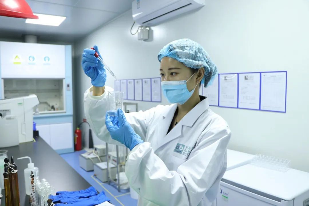 医护人员把这种鲜花当面膜，皮肤白嫩得让男人受不了，到底有多神奇？