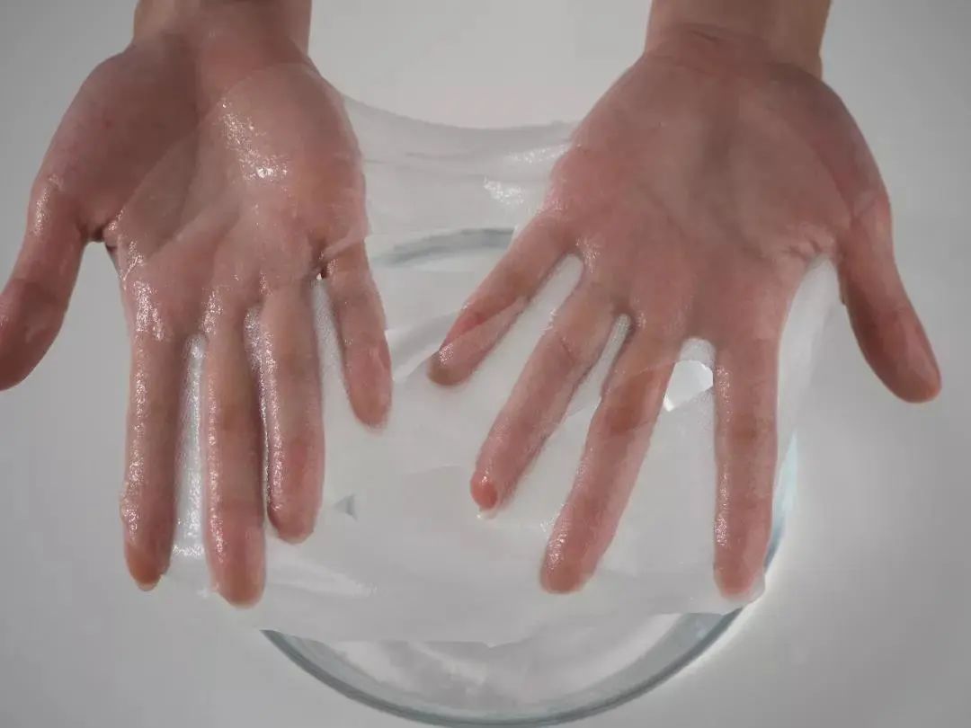 医护人员把这种鲜花当面膜，皮肤白嫩得让男人受不了，到底有多神奇？