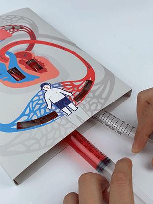 自从入了这个盒子，娃就沉迷于当医生、做手术，完全不理我