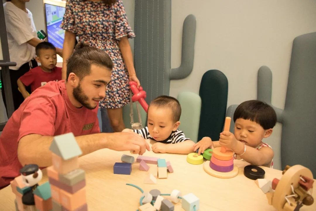 融创文旅新的一天又开始,融创飞跃系列