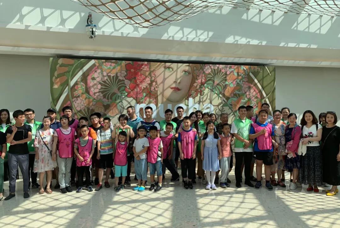 虹桥镇家园电台——星行动，新力量！“星熠虹桥”关爱自闭症项目寻找公益伙伴，共谱爱的乐章