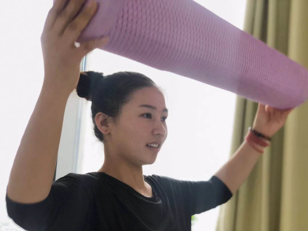 直面疫情，健身房女老板做起了“卖虾姑娘”