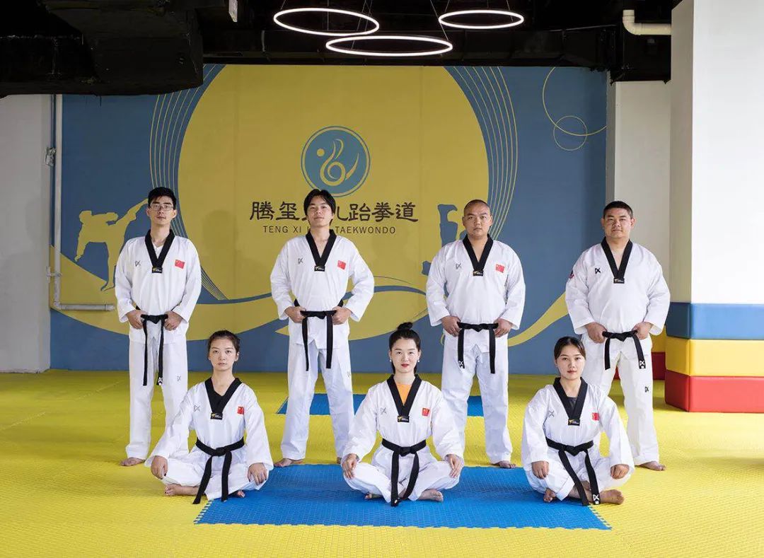 直面疫情，健身房女老板做起了“卖虾姑娘”