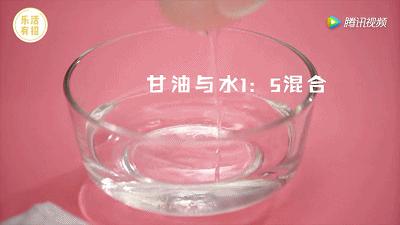 用什么方法可以清洁衣服上的污渍,衣服上的汽油污渍怎么去除小窍门