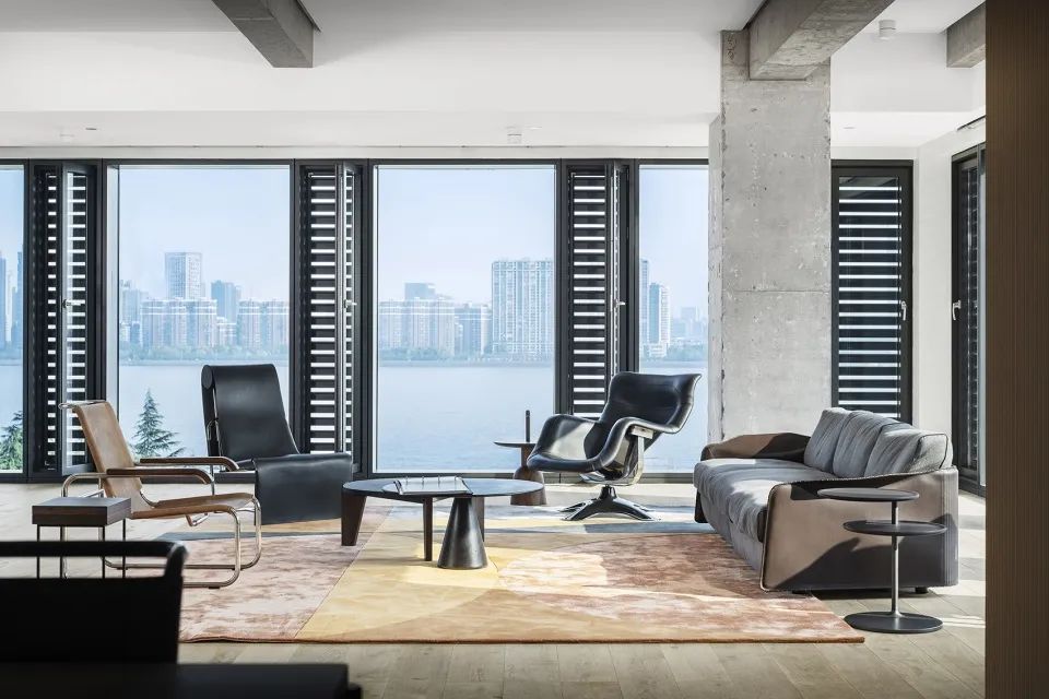 新作|凌笛OFFICE：重现旧工业时代质感/万境设计