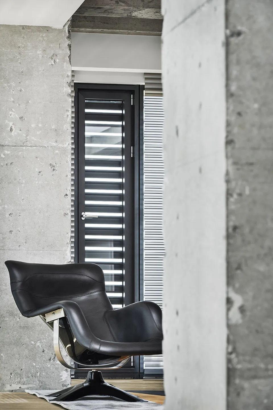 新作|凌笛OFFICE：重现旧工业时代质感/万境设计