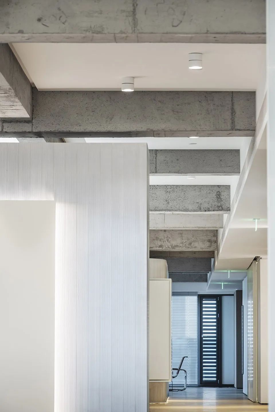 新作|凌笛OFFICE：重现旧工业时代质感/万境设计