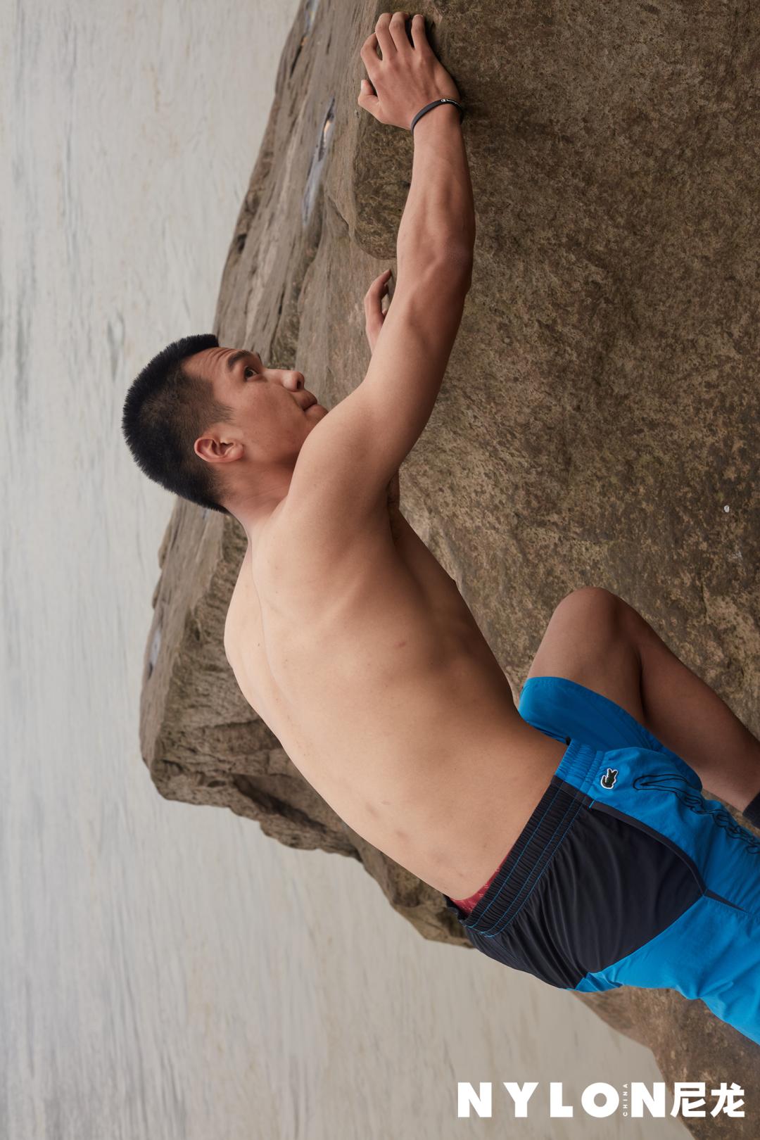 奔赴全国各地,尼龙拍摄了22位青春荷尔蒙扑面来的运动青年