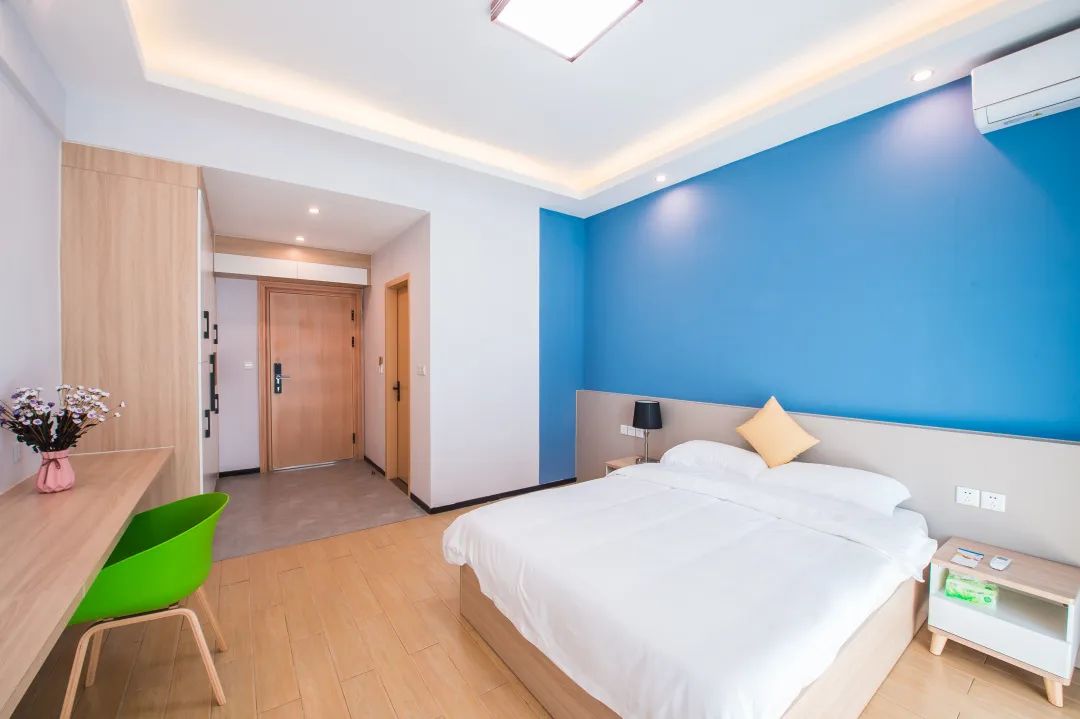 酒店式公寓拎包入住,包吃住酒店式公寓