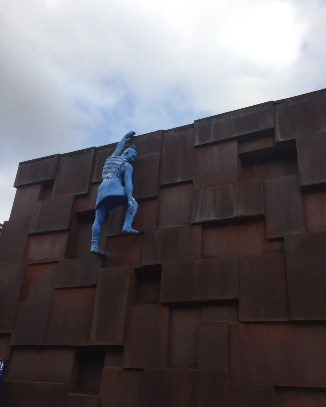 老旧厂房变身高大上创意产业园,老厂房的创意园