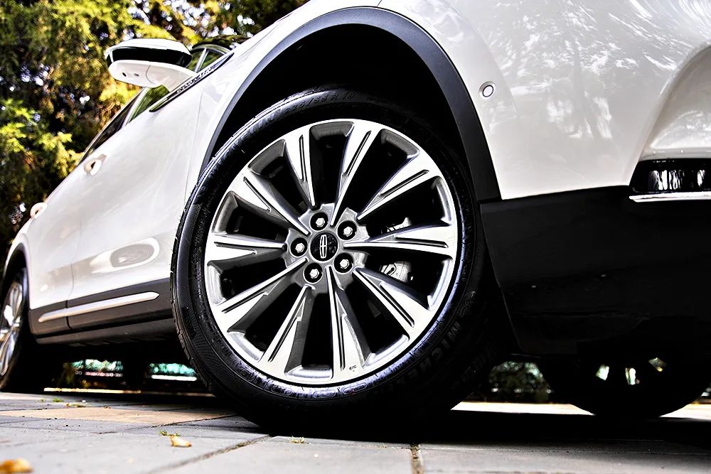 林肯冒险家尊享试驾视频,试驾全新林肯冒险家