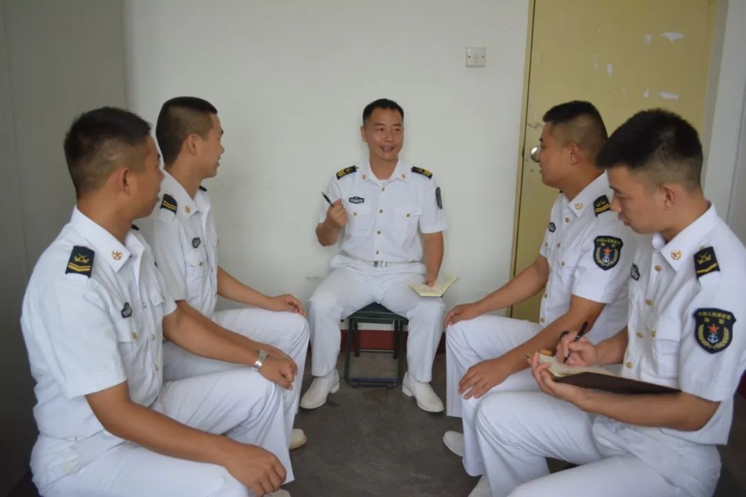 兵兵友爱传统故事,部队爱兵知兵故事