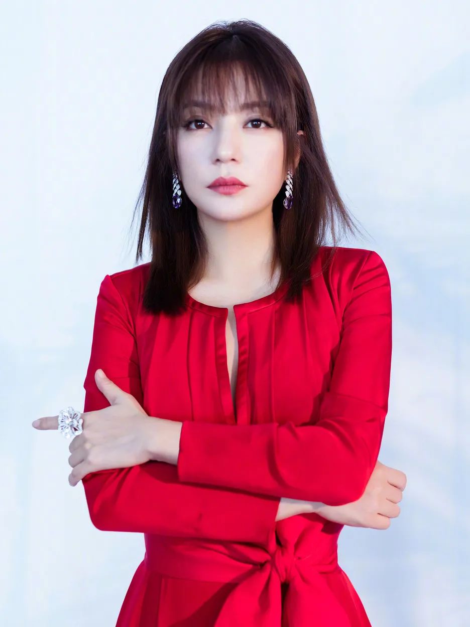 明星神仙颜值女,女明星的神仙颜值动图