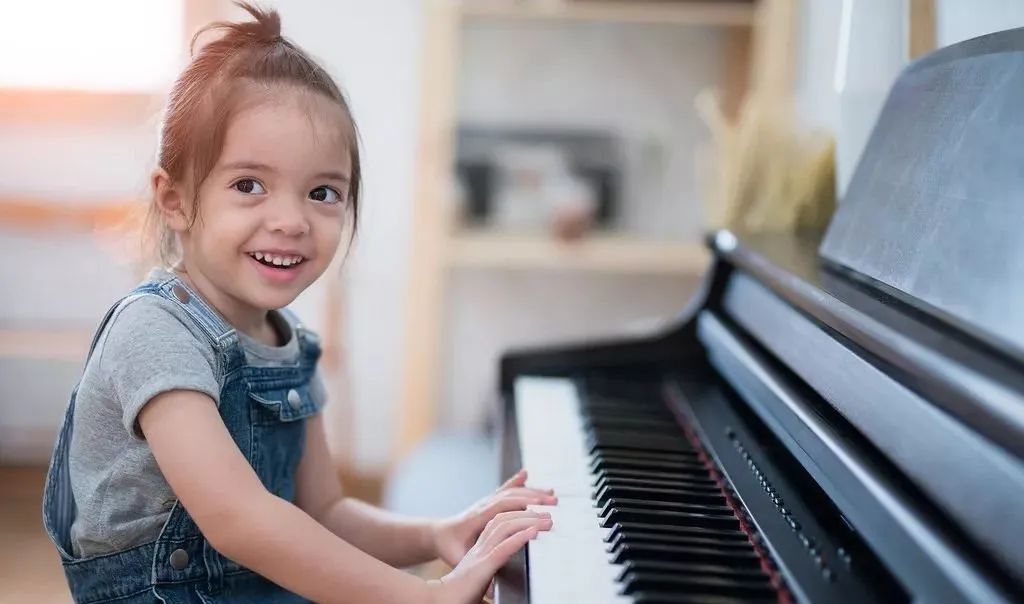 孩子在学校情绪时好时坏怎么办,孩子上兴趣班闹情绪怎么办