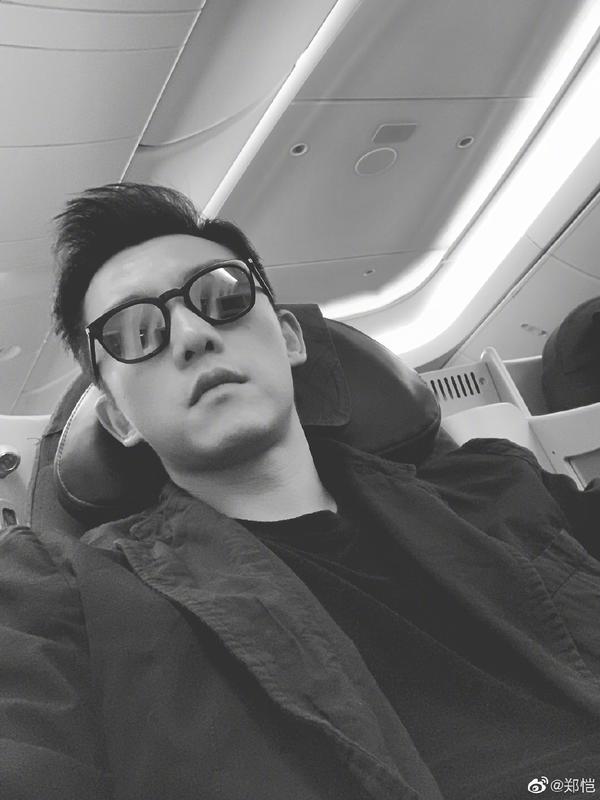 他这是中年发福了吗？