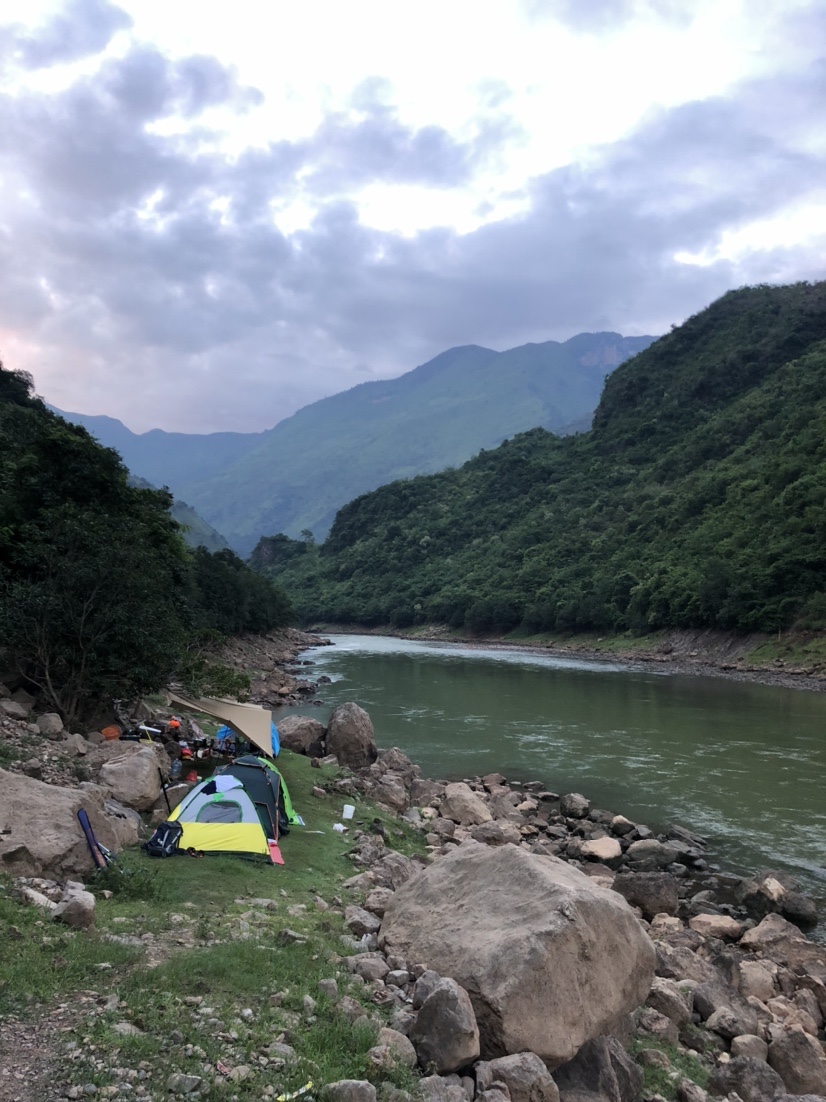 雷打滩水电站钓棚图片,雷打滩水电站钓鱼棚电话