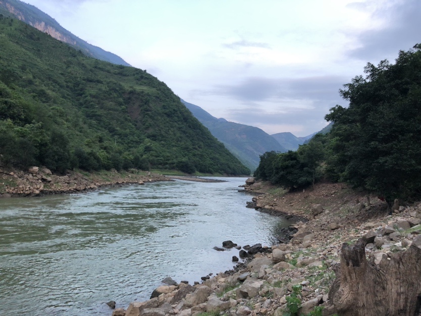雷打滩水电站钓棚图片,雷打滩水电站钓鱼棚电话