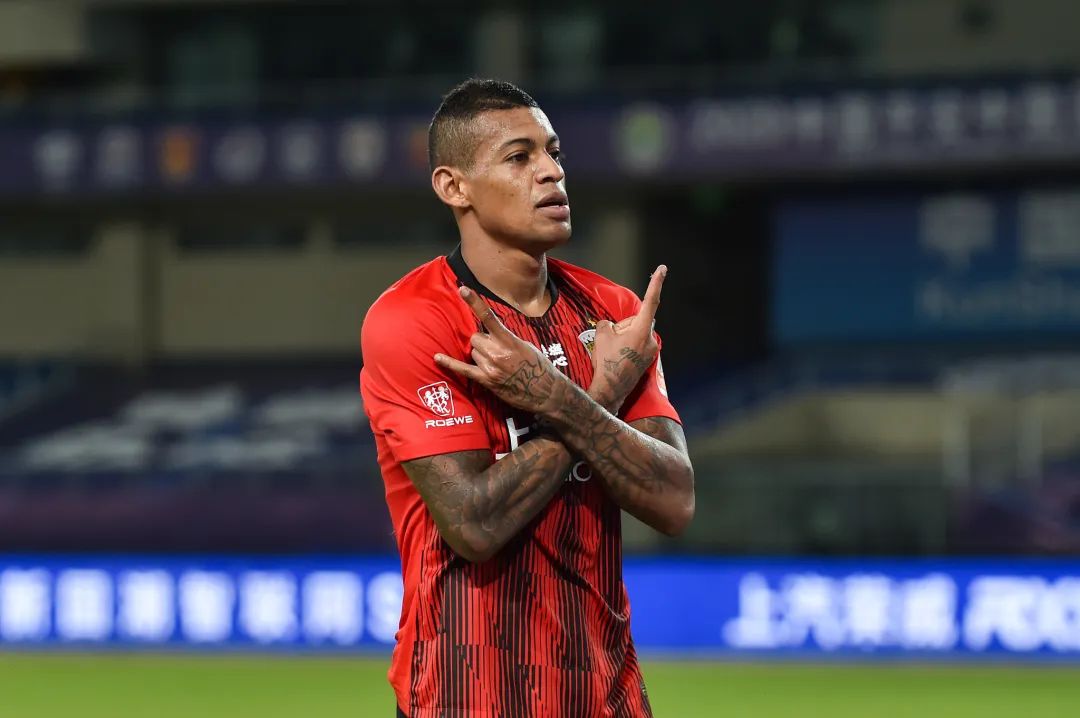 洛佩斯阿根廷,洛佩斯做了什么