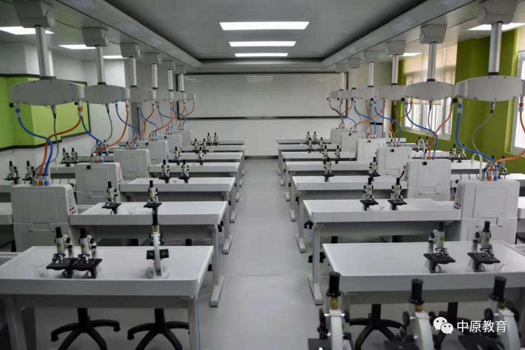 郑州市第六十四中学：一所幸福指数超高的“花园式”智慧校园