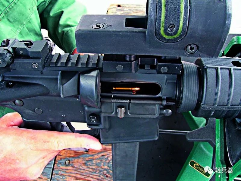 丹麦麦德森系列9mm冲锋枪尺寸,秘鲁mgp-84a式9mm冲锋枪