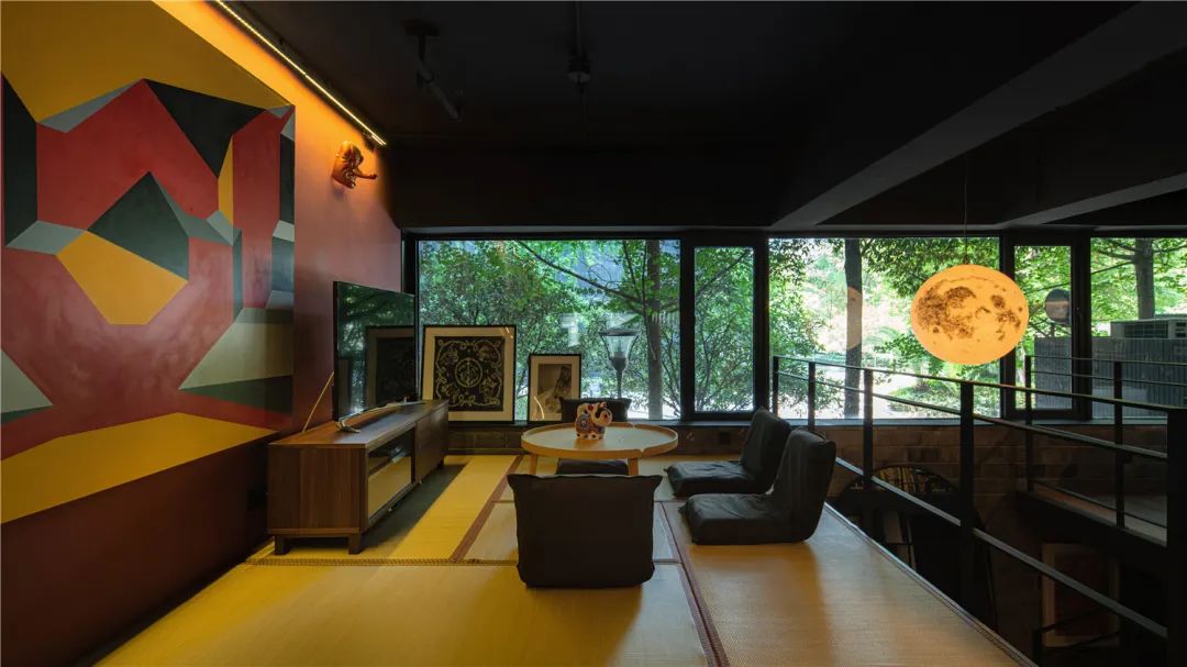 这个刺青店不一样，你要的社交属性它都有