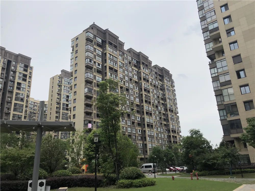 南京房价最高的是哪个小区在售,南京十年内房价涨了三倍的楼盘