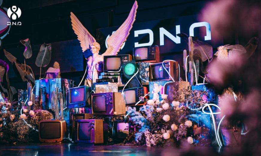 第一次去夜店酒吧，怎样装作经常去的样子？实用技能get→