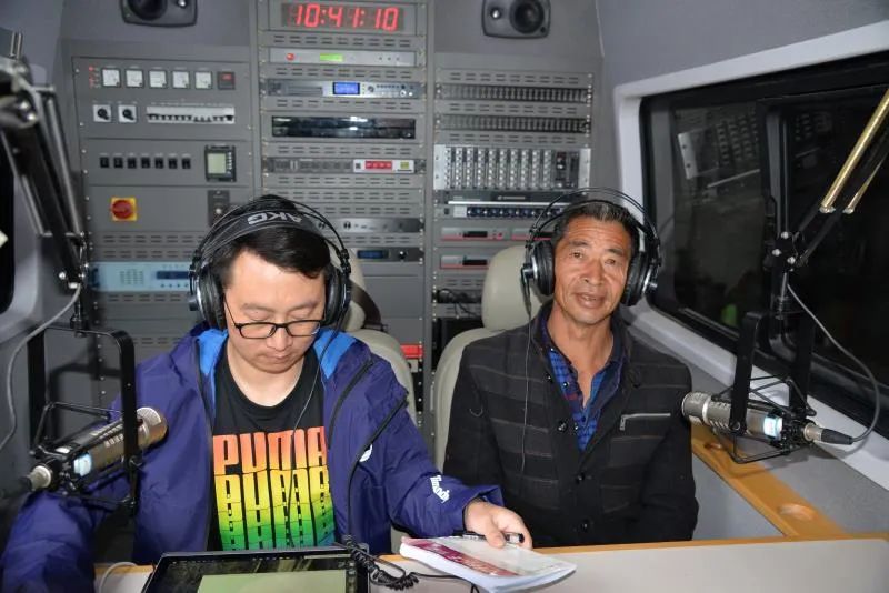 扶贫故事纪录片,扶贫故事两千字