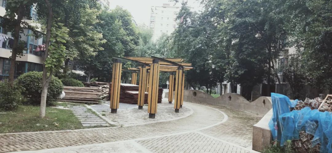 涨幅低、环境一般,南京这个地铁口小区成交却“意外”火热