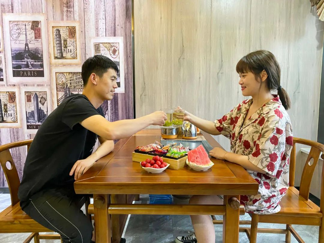 鍚冨湪鍢夊叴,鍚冨湪鍢夊叴缇庨鐗规儬涓撳満