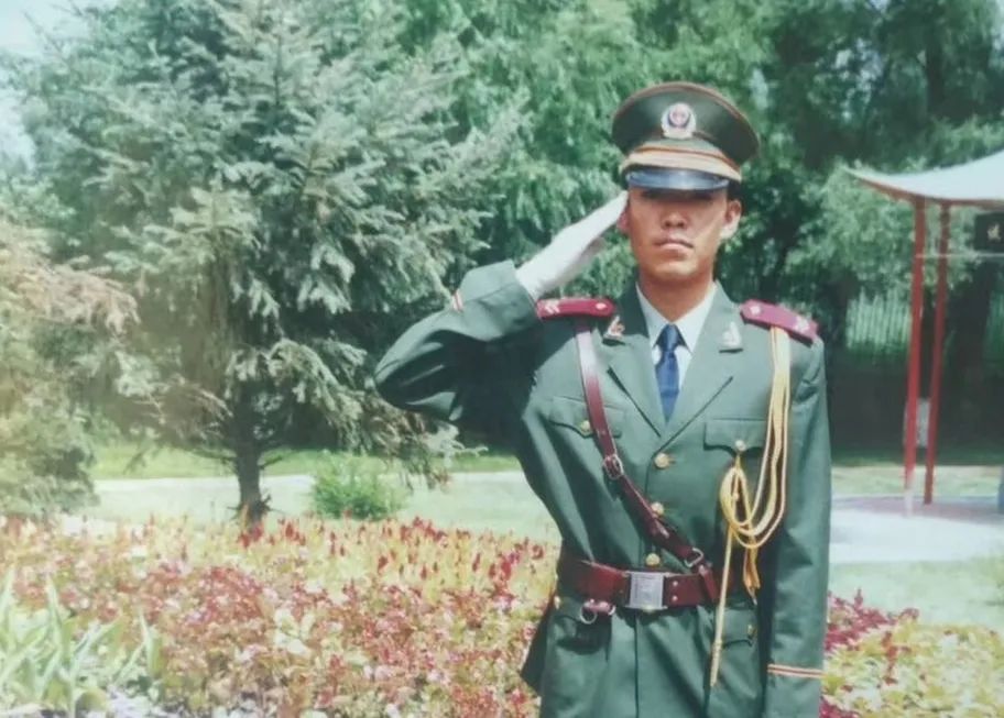 哪些边防部队转警察了,2018年哪些军人转警察了