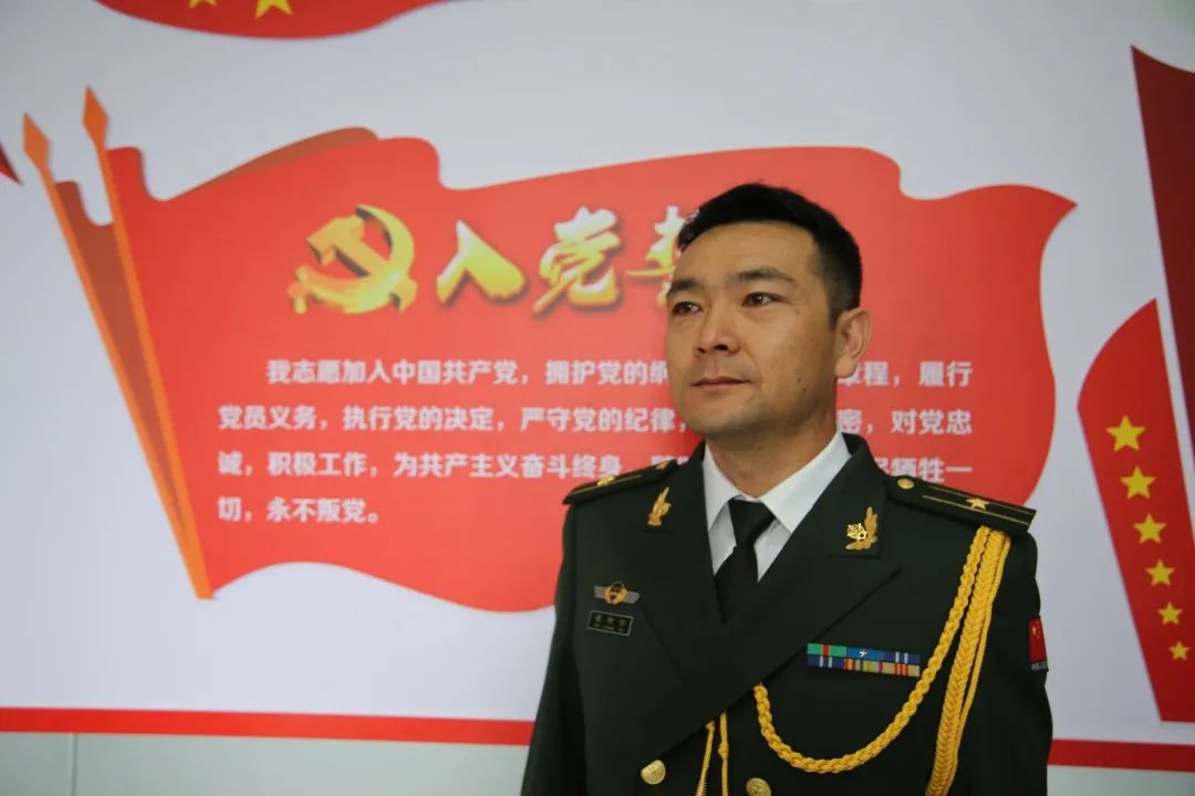 哪些边防部队转警察了,2018年哪些军人转警察了