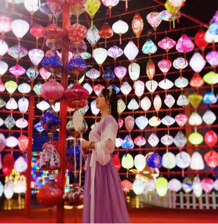 超值！住南宁高端酒店还送“光影节”门票，快来看看!