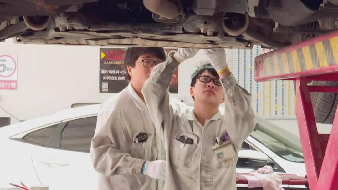 武汉这所学校颜值真高宛如仙境,武汉市学校景象