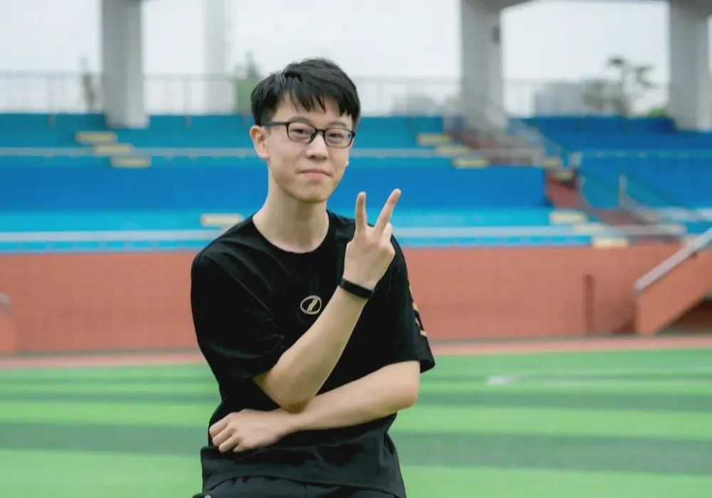 厉害!这所学校有魔力,老师是细节控,学生是自律狂!