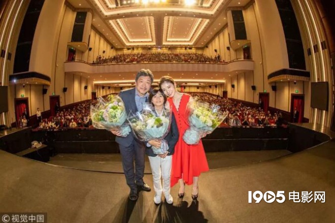 最老影迷分享与银幕的坚守,直击23届上影节直播短片