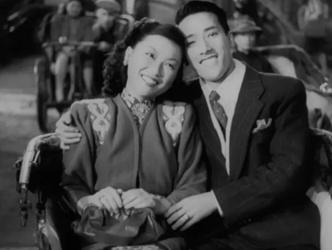 最老影迷分享与银幕的坚守,直击23届上影节直播短片