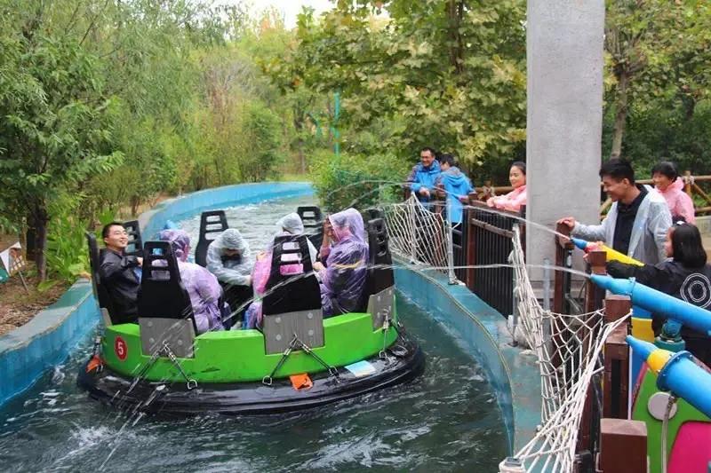 夏天必玩中国十大漂流胜地,必去的十五个漂流地