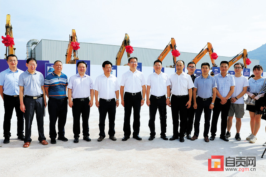 四川自贡记者采访,自贡媒体人视频