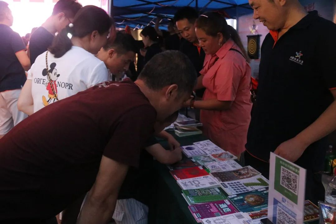 浙江金华体彩“金彩时刻”:这一刻你光芒万丈