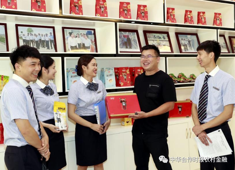 上半年累放*款贷**2136亿元!广西农信社服务实体经济交出“漂亮答卷”